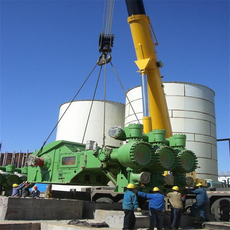 浩口原种场吊装起重机械