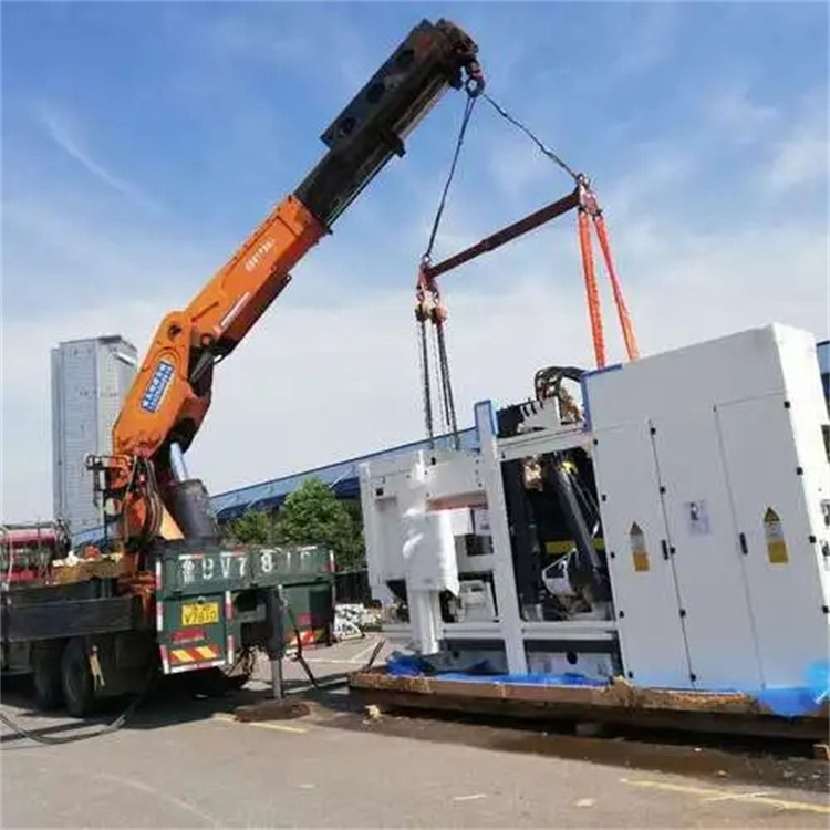 浩口原种场吊集装箱的吊车电话